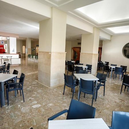 Hotel Tres Anclas Gandía Buitenkant foto