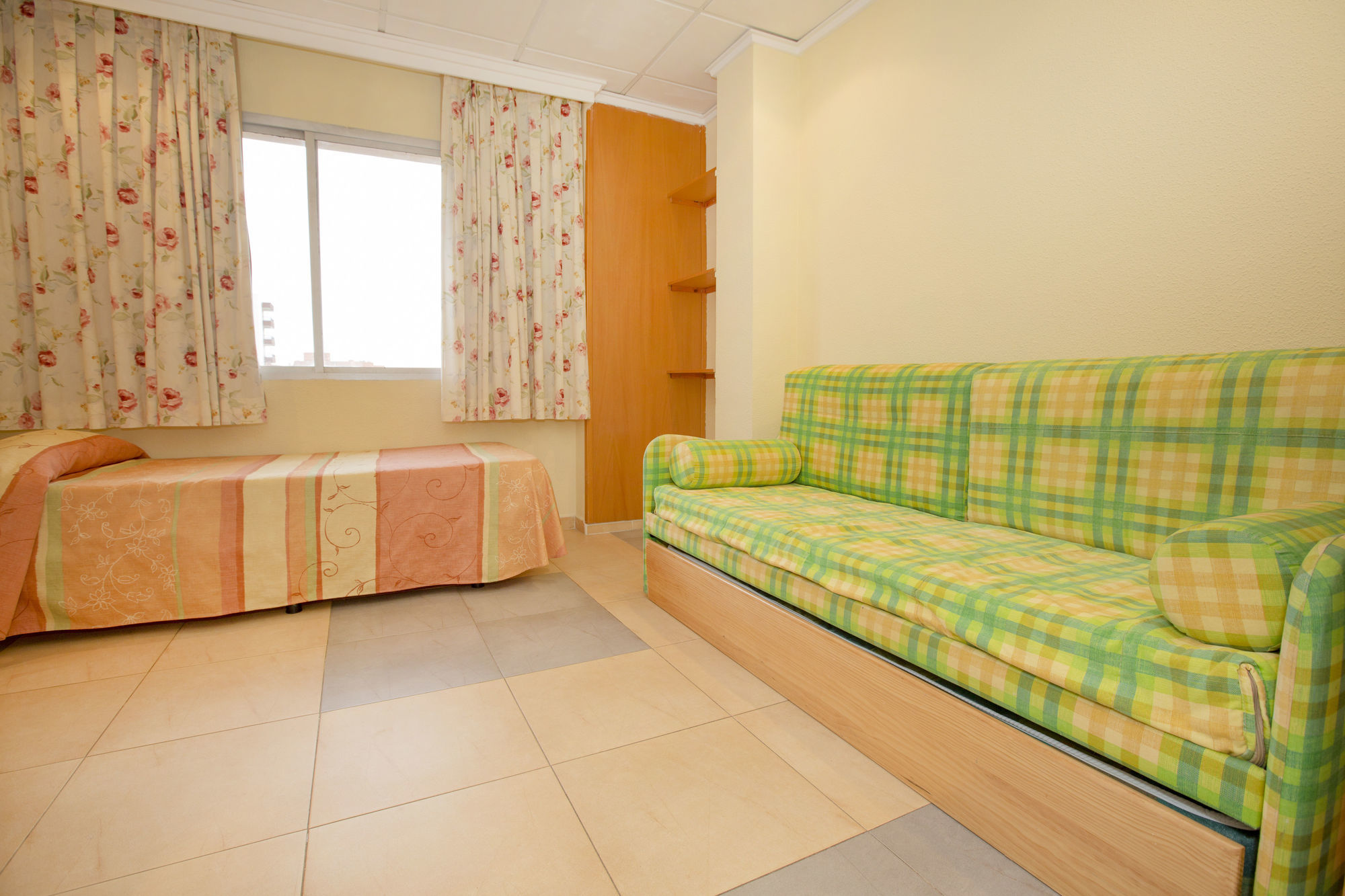 Hotel Tres Anclas Gandía Buitenkant foto
