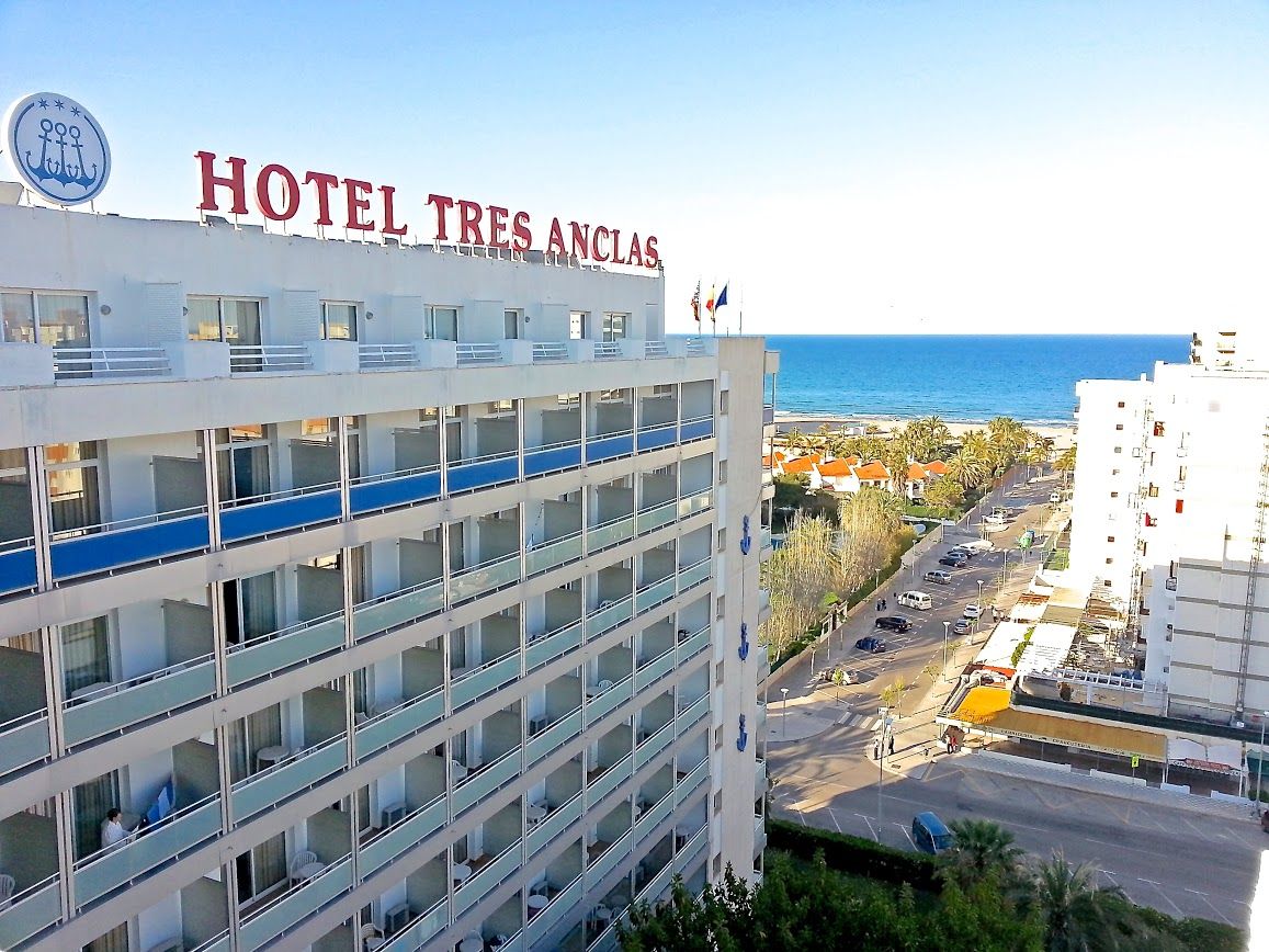Hotel Tres Anclas Gandía Buitenkant foto